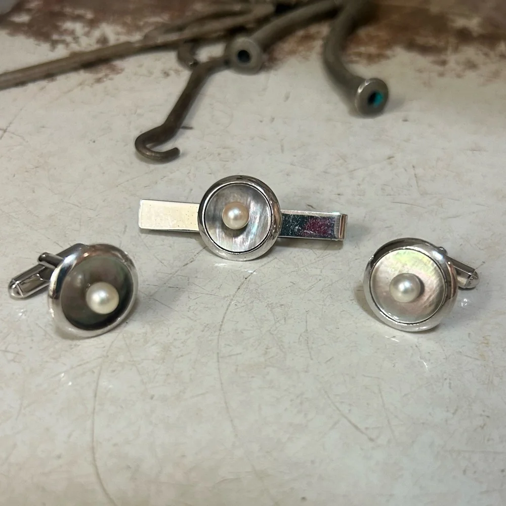 Vintage 1950's Sterling Silver & Pearl Tie Pin and Cuff Links in mother of pearl
